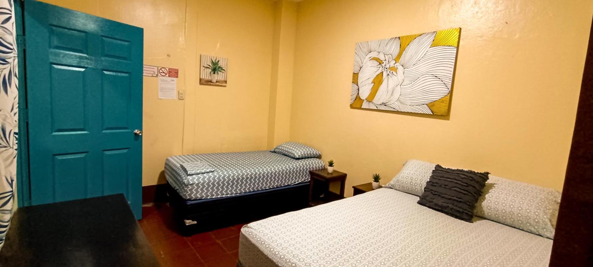 Hostal El Rio León Eksteriør billede