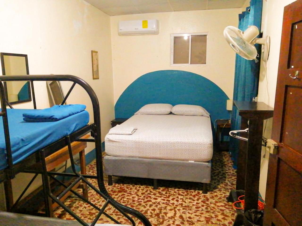 Hostal El Rio León Eksteriør billede