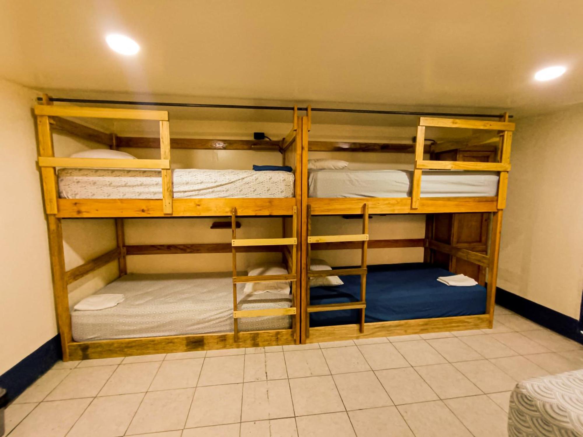 Hostal El Rio León Eksteriør billede