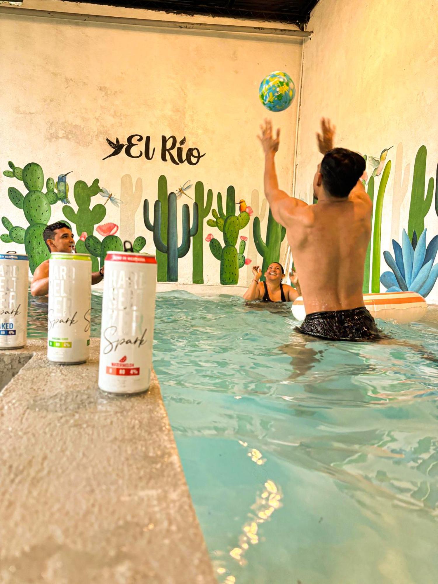 Hostal El Rio León Eksteriør billede